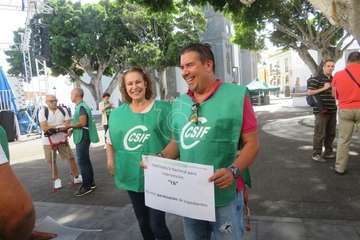 Representantes sindicales de CSIF se concentraron ante las puertas del Ayuntamiento para exigir a Función Pública el nombramiento de un interventor/TA.